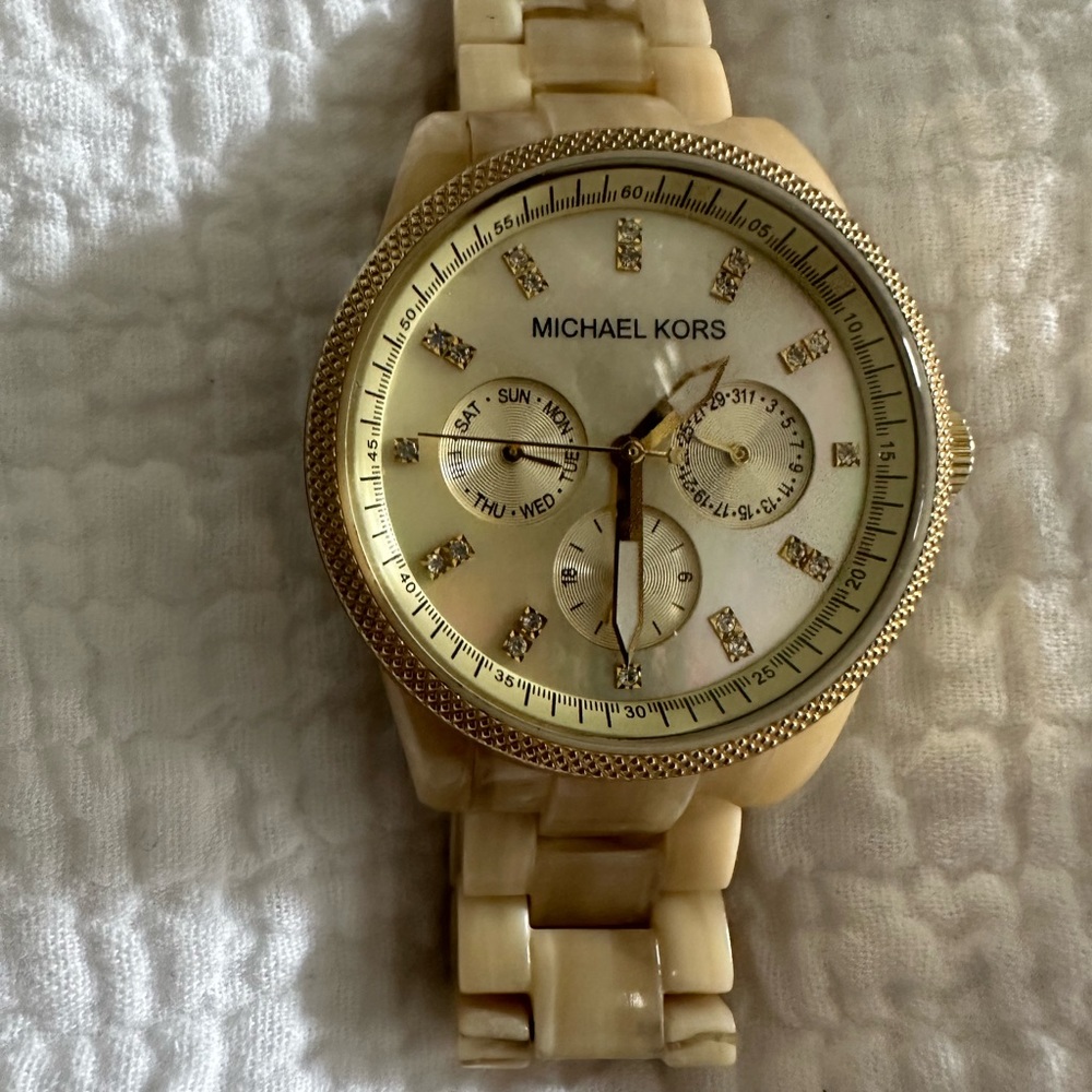 Michael Kors Tortoise Shell Watch - Picture 2 of 4